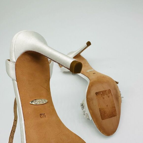 Badgley Mischka   Katy Springtime Stiletto  White and Silver Embellished Heels - Picture 6 of 8